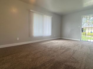 3327 E Clinton Ave #3327, Fresno, CA