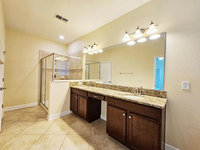 7468 Fairgrove Ave — Photo 19
