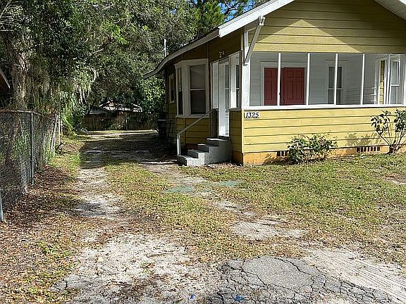 5th image of 1325 18th St
