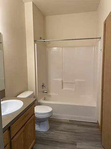 7715 N Crestline St #11 — Photo 10