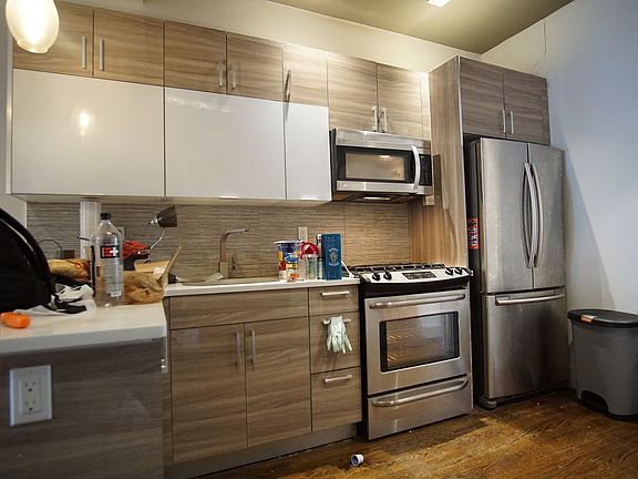2nd image of 177 Wyckoff Ave APT 2R