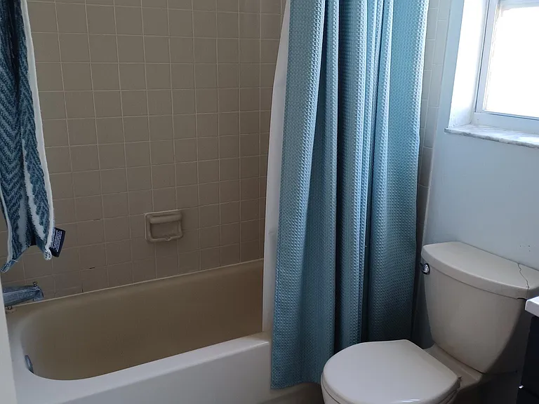 11424 Haymarket Ct — Photo 27