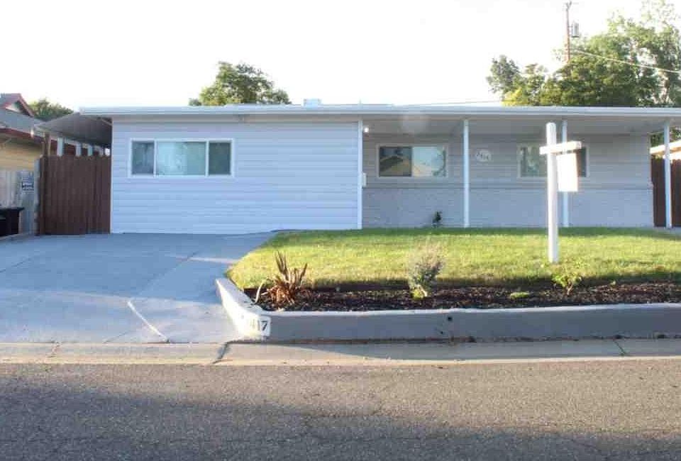 1st image of 2417 Leslie Ln