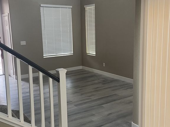 2nd image of 8122 Altamont Ridge St
