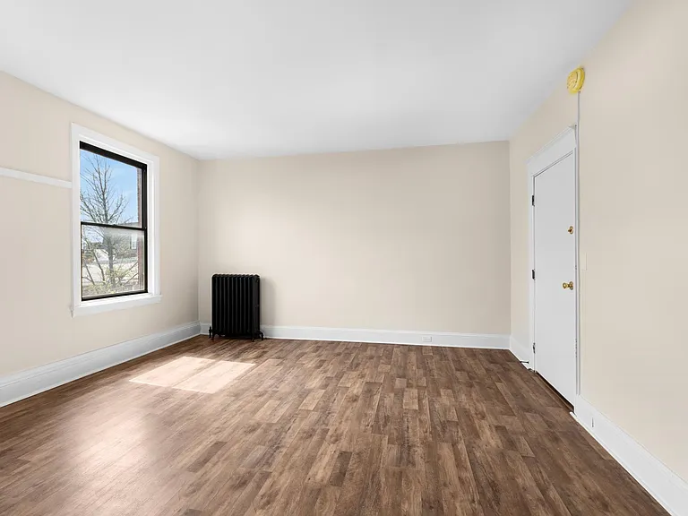 2025 Pine St #3F — Photo 6