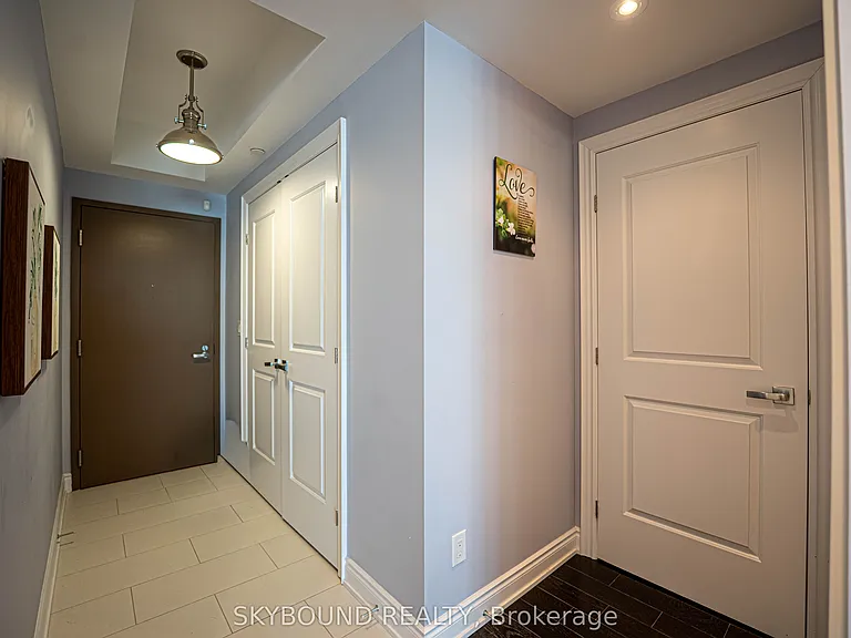 3500 Lakeshore Rd W #420 — Photo 4