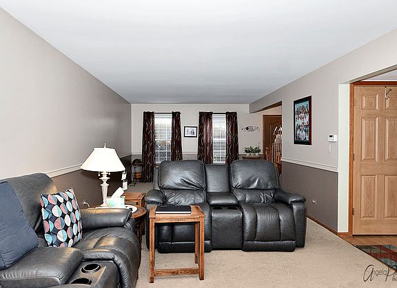5th image of 1304 Regent Dr