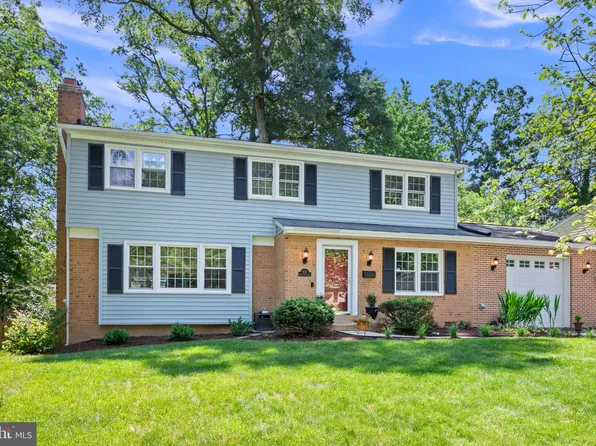 8337 Bound Brook Ln, Alexandria, VA 22309