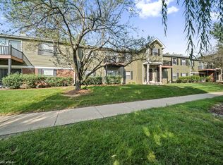 1328 McDowell Rd APT 103, Naperville, IL 60563