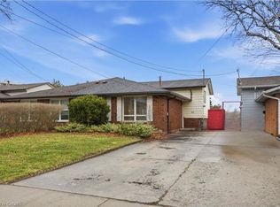 53 Sherry Lane Dr, Hamilton, ON L8K 5R1