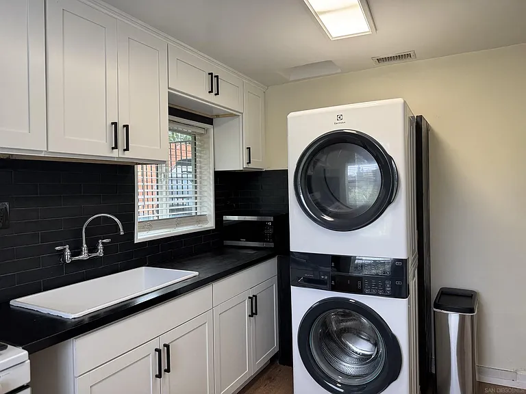 3669 Swift Ave — Photo 22