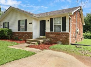 632 R S Bradley Blvd APT B, Clarksville, TN 37042