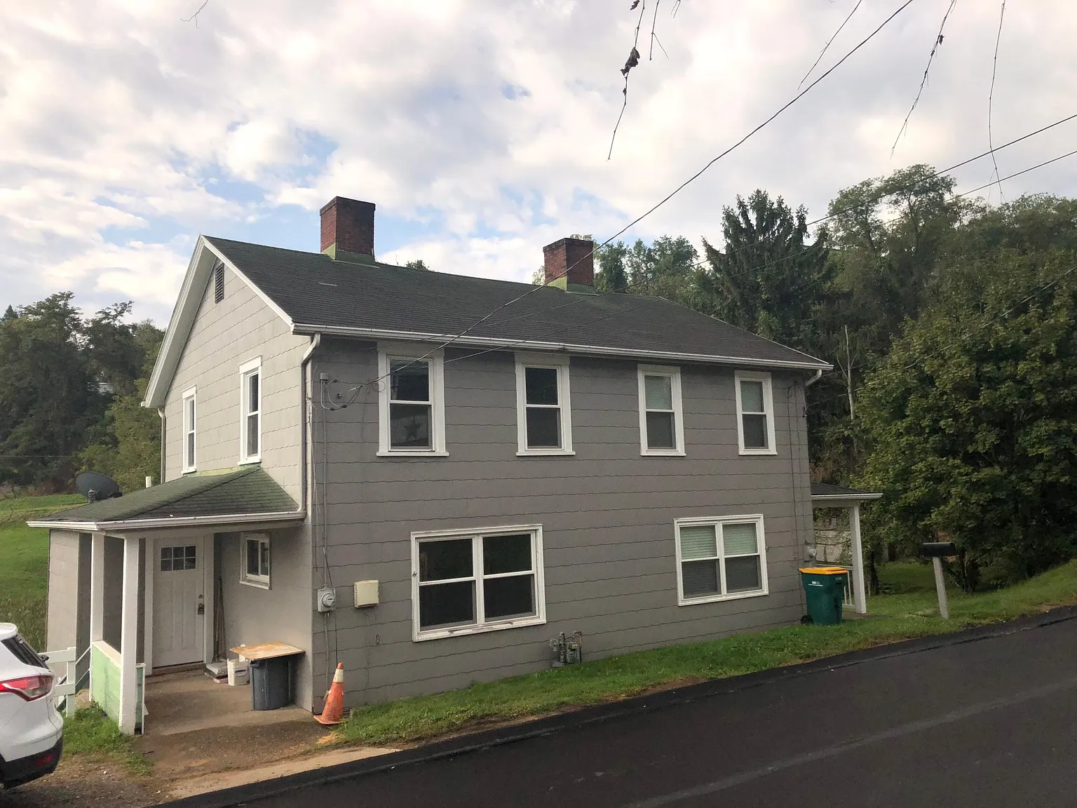 2 bed, 1.5 bath, $1,350 — Photo 2