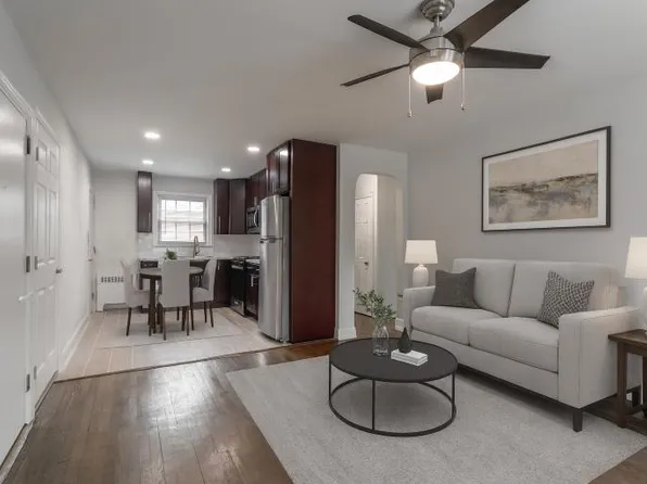 Pleasant Valley Apartments