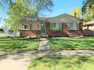 6025 Dwight St, Dearborn Heights, MI 48127