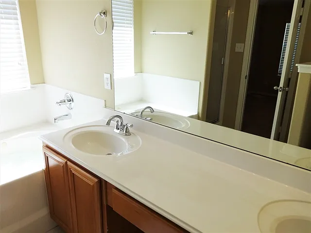108 Laurel Meadow Ct — Photo 7