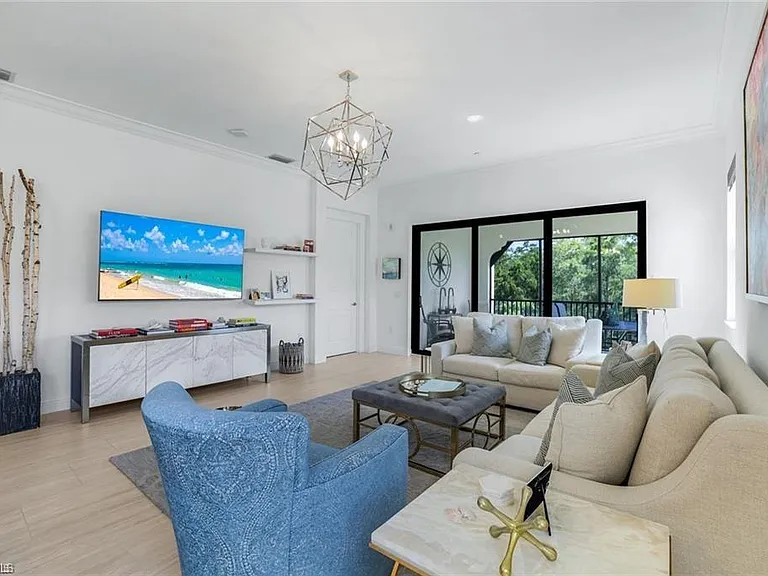16374 Viansa Way #302 — Photo 3