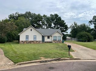 860 Rockwall Cv, Southaven, MS 38671