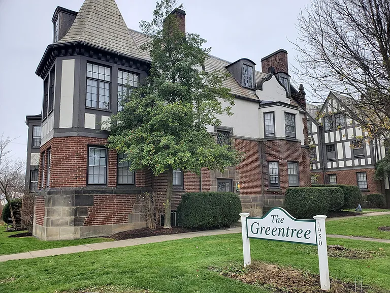 Greentree Apartments — Photo 15