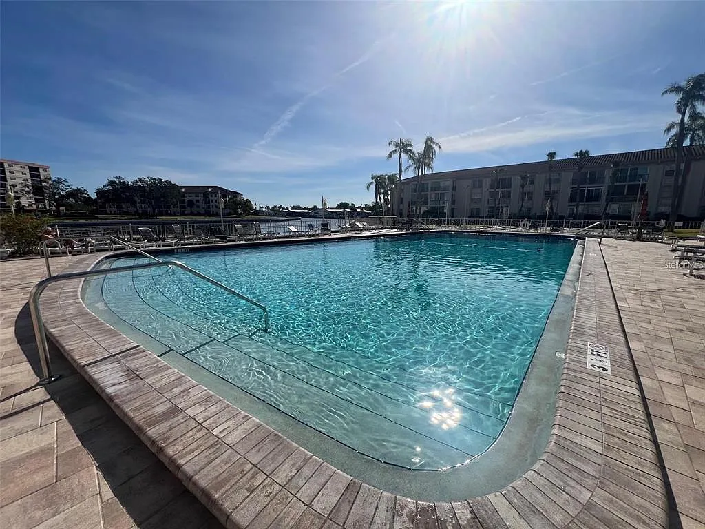 1 bed, 1.0 bath, 875 sqft, $1,500 — Photo 4