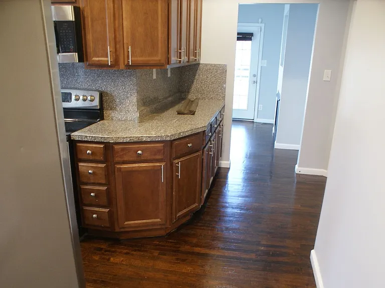 4158 W Pine Blvd — Photo 7
