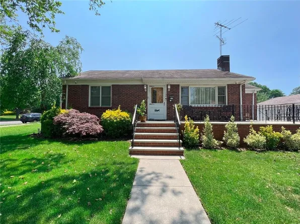 124 Crowell Ave, Staten Island, NY 10314