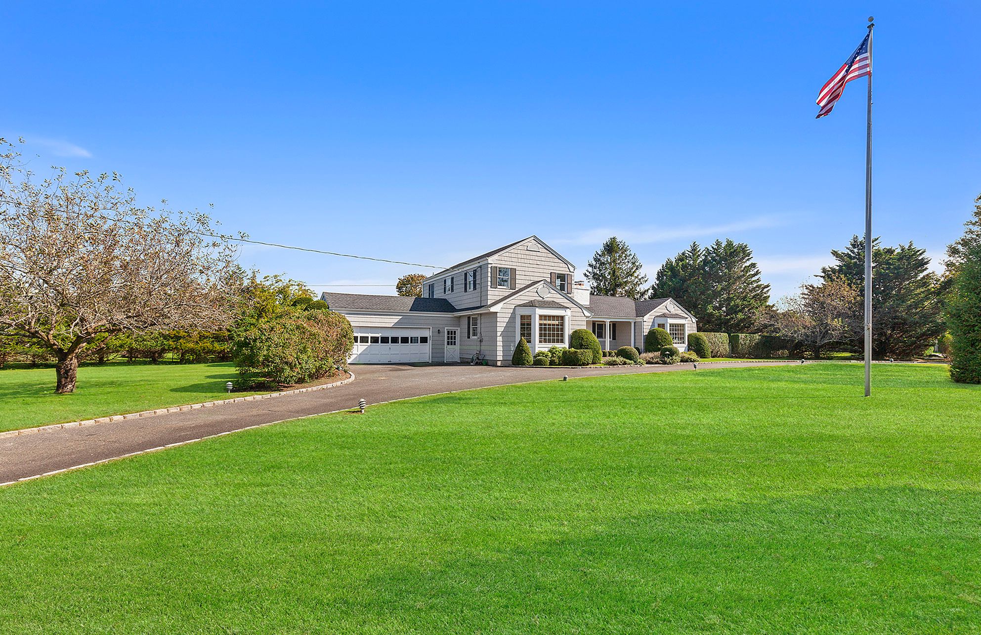 2 Beach Ln in Quogue Out East