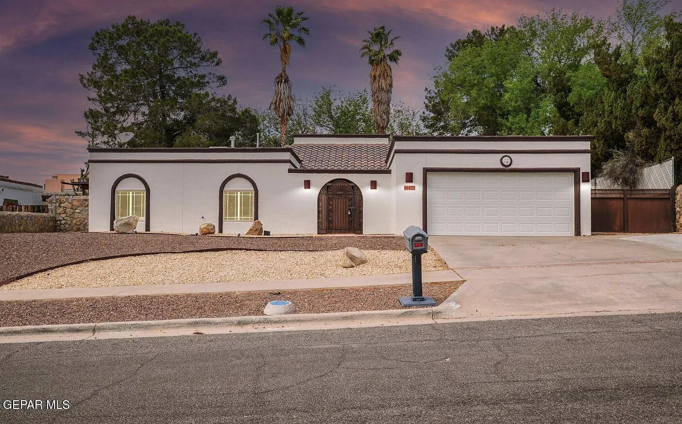 4 bed, 2.0 bath, 1791 sqft, $2,900 — Photo 3