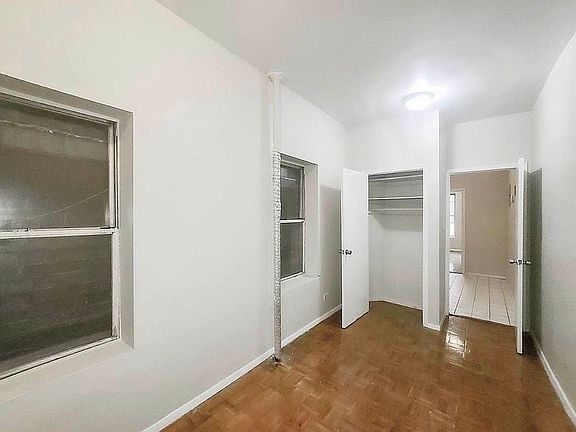 3rd image of 349 E 51st St #33E
