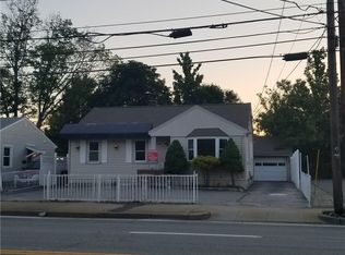 520 Newport Ave, Pawtucket, RI 02861