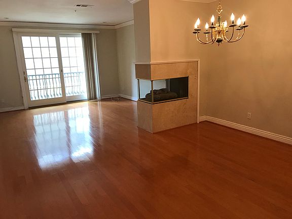 2nd image of 153 N San Mateo Dr APT 206