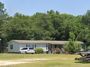 4396 State Highway 83, Maxton, NC 28364