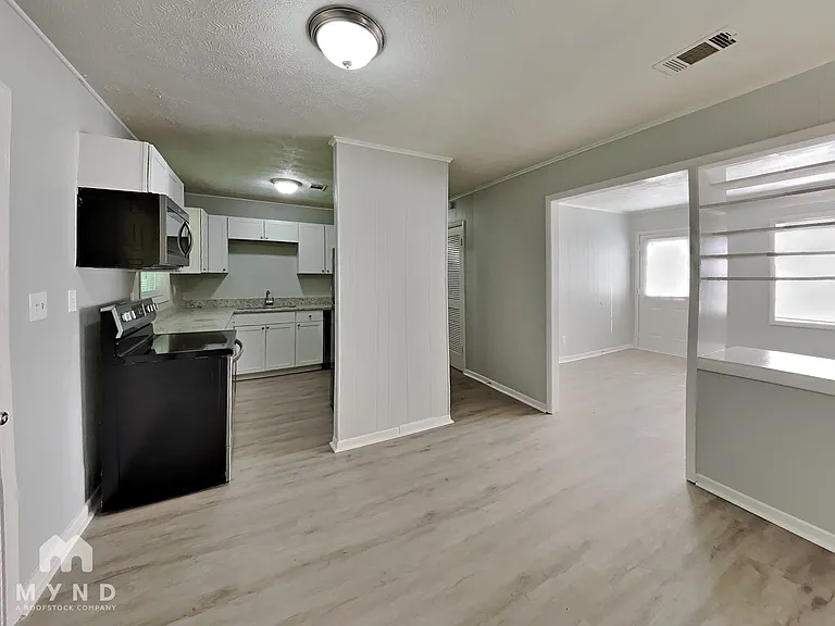 10122 Allen Dr SW — Photo 4