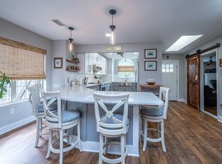 1221 Llewellyn Rd, Mount Pleasant, SC 29464