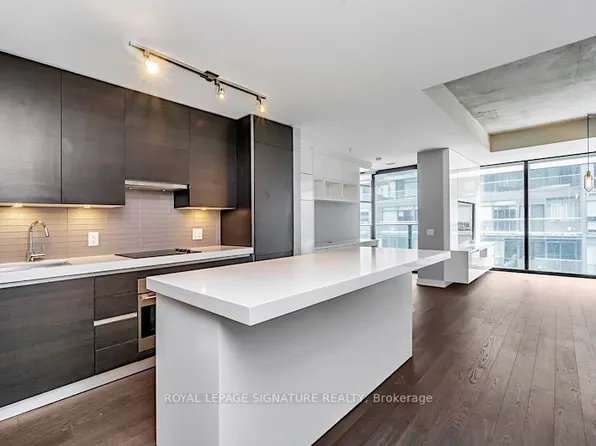 38 Stewart St, Toronto, ON