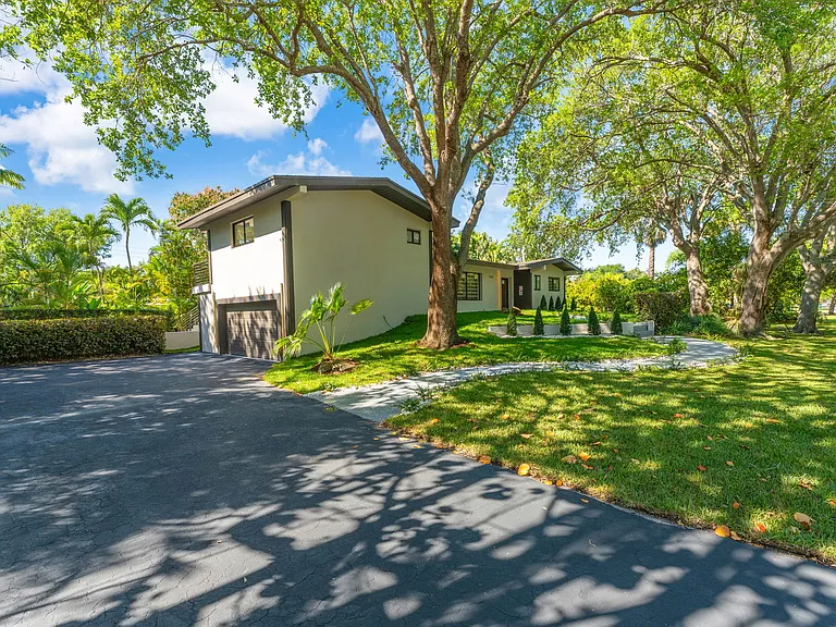 7920 SW 132nd St — Photo 3