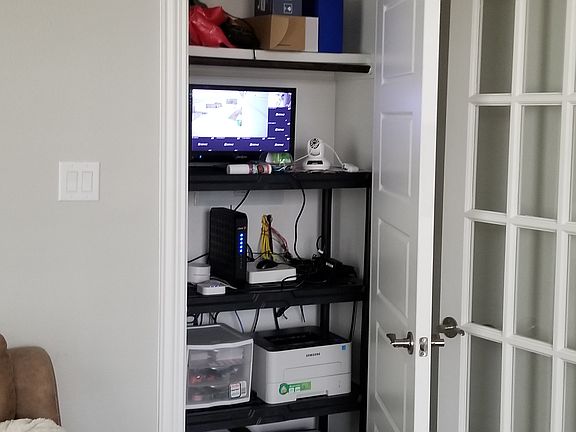 4th image of 6601 McDonough Dr