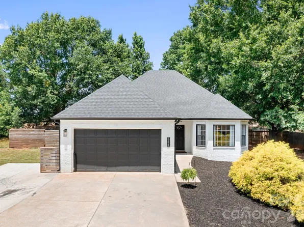 12601 Mayes Rd, Huntersville, NC 28078