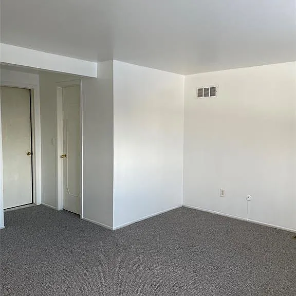 13958 Champagne Dr — Photo 8