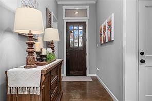 5th image of 4423 Toddington Ln