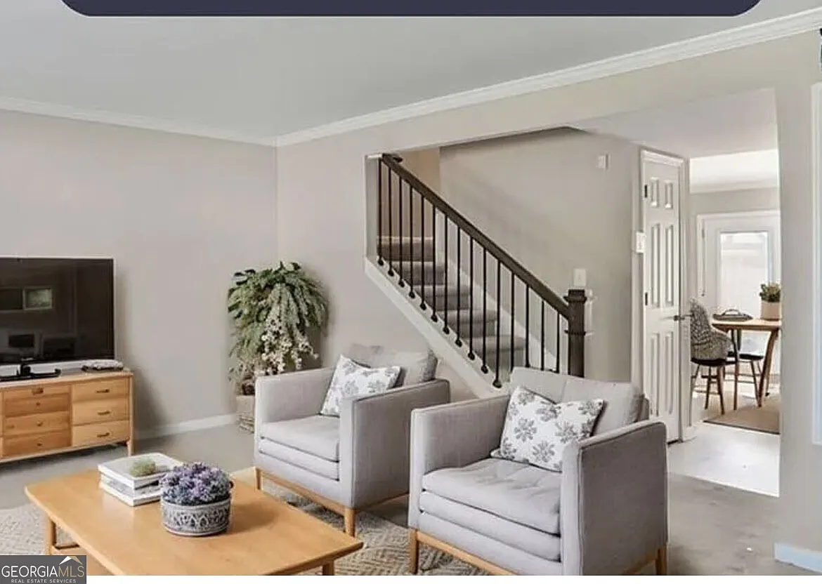 3 bed, 2.0 bath, 1440 sqft, $1,750 — Photo 3