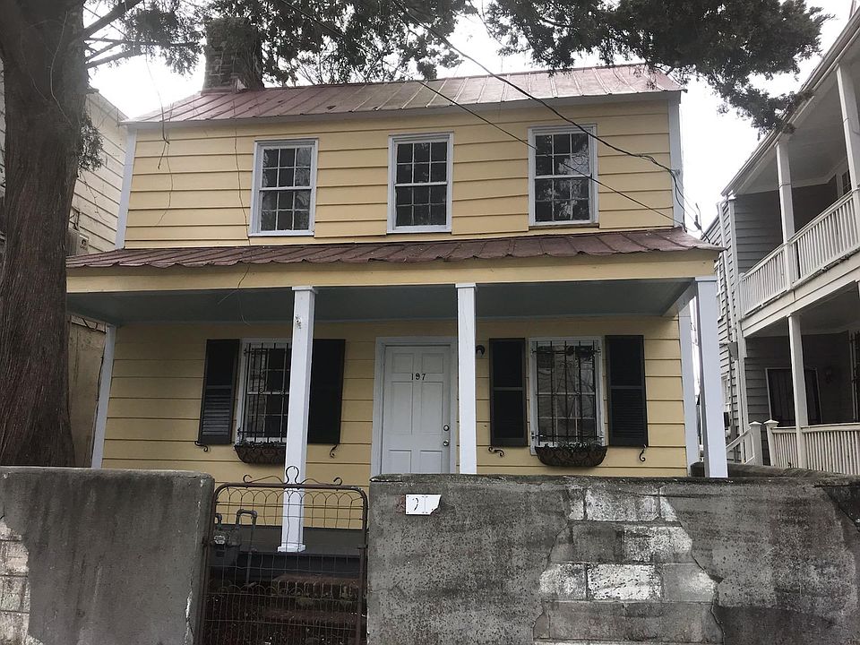 2nd image of 197 Smith St
