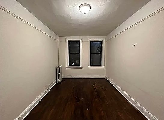 5th image of 11-27 47th Ave #1C