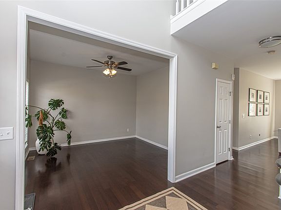3rd image of 1586 Heritage Lake Dr