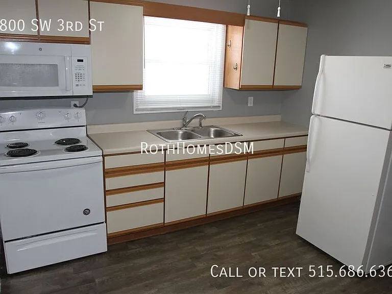 4800 SW 3rd St — Photo 3