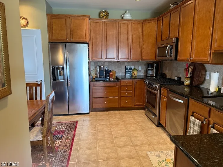 1118 Warrens Way — Photo 8