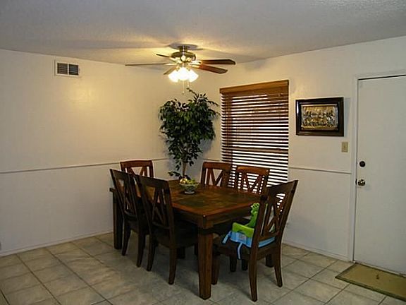 4th image of 4717 Crestmont Ct