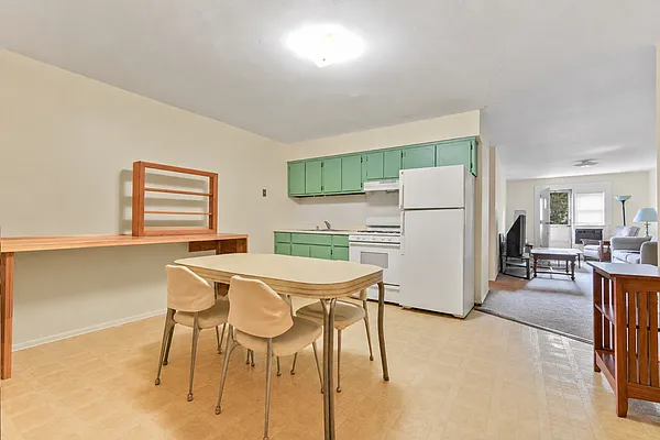 Kitchen, photo 1