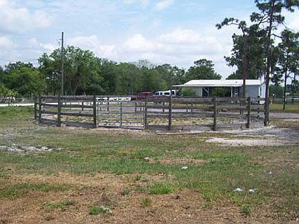Round Pen