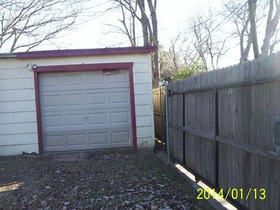 5th image of 411 Teakwood Dr